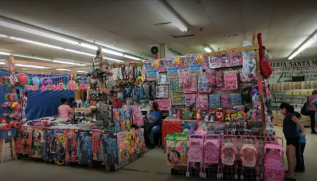 Swap-O-Rama-Flea-Markets-7
