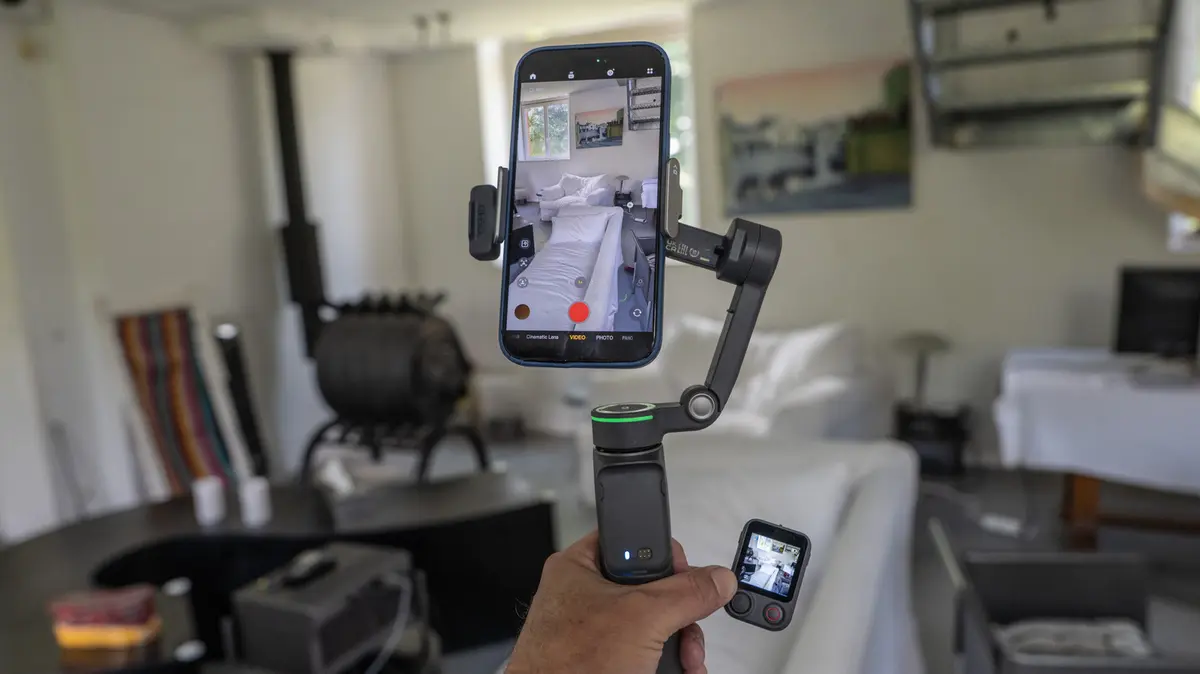 DJI Unveils New Smartphone Gimbal with Remote Control