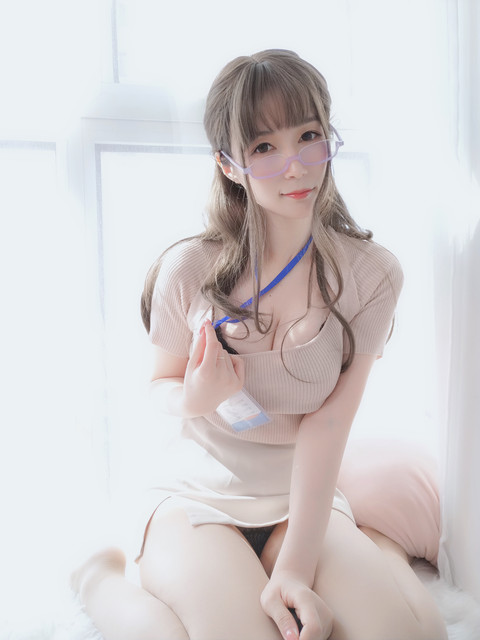 032