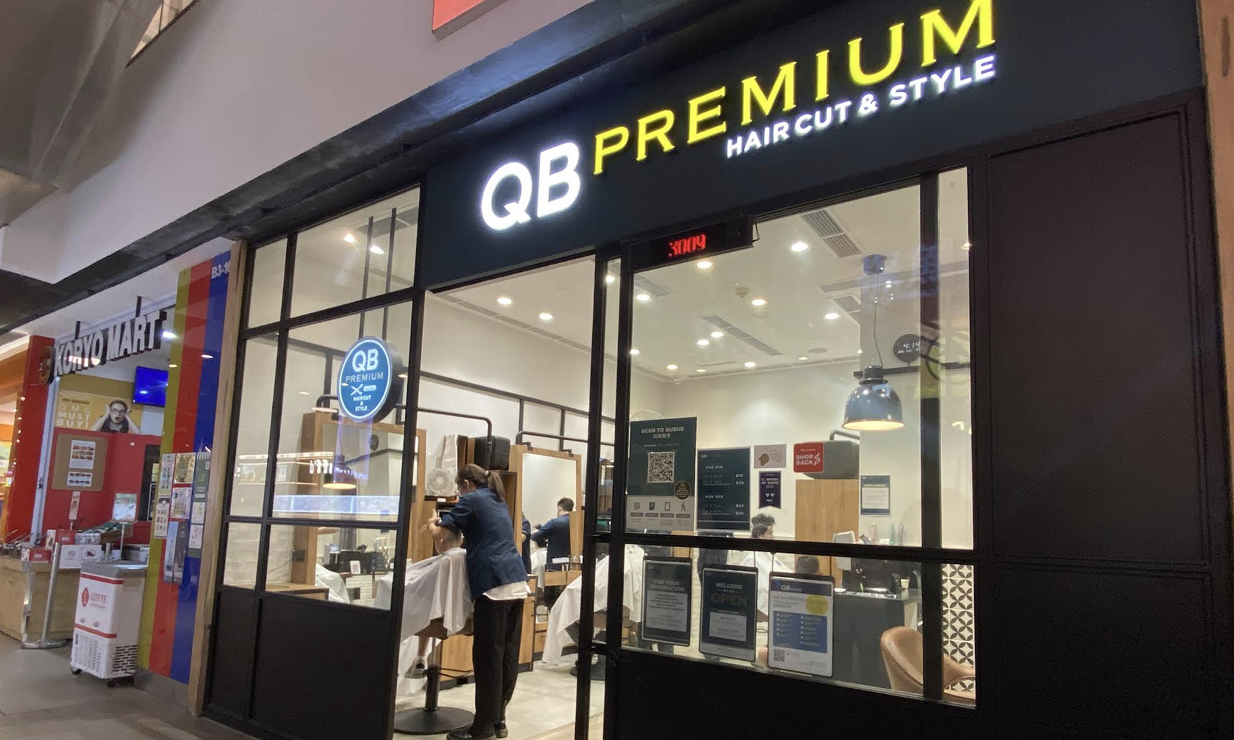 QB Premium haircut and styling station