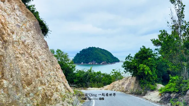 Pantai Penyabung1.webp