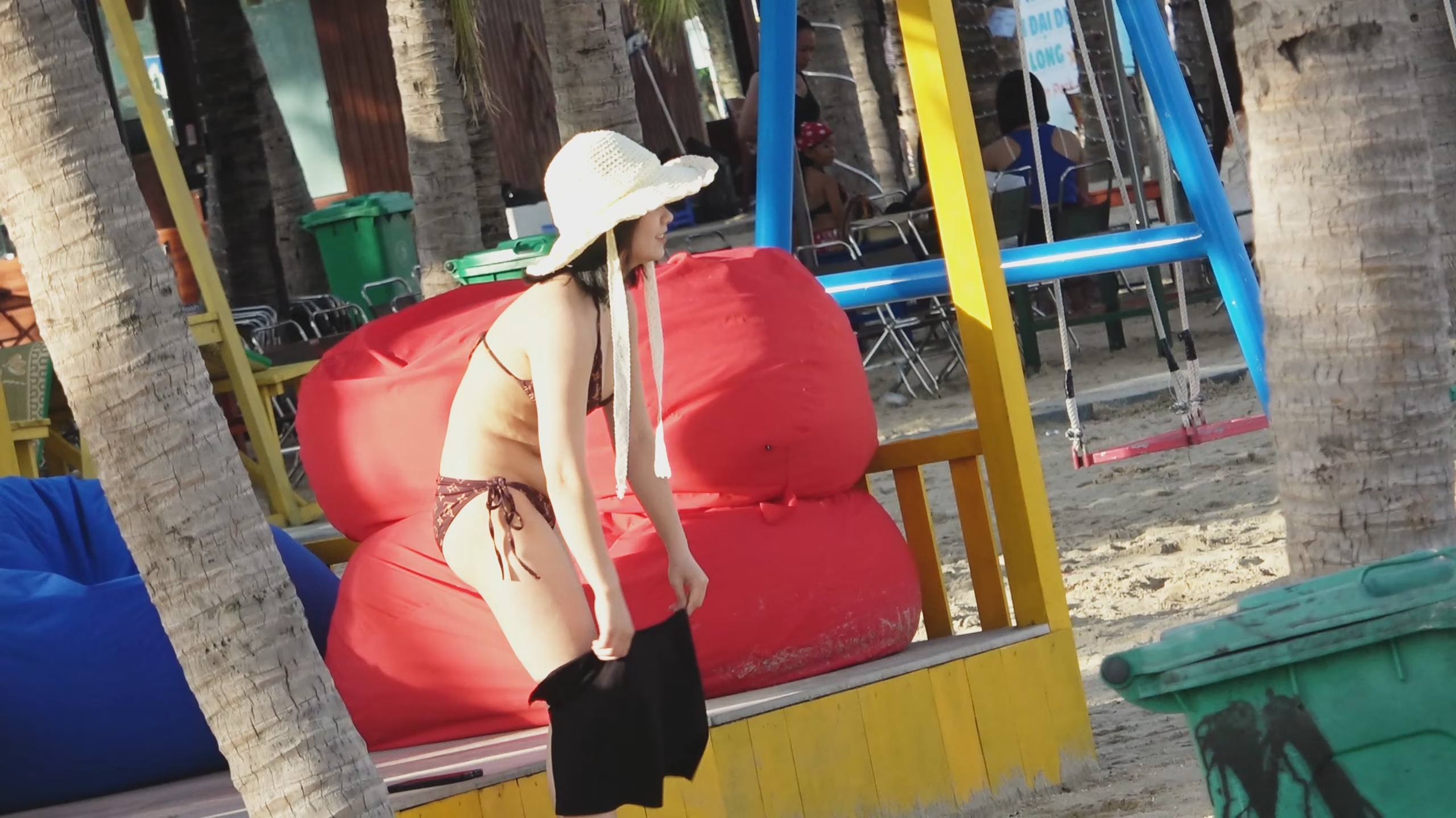 C.jpg