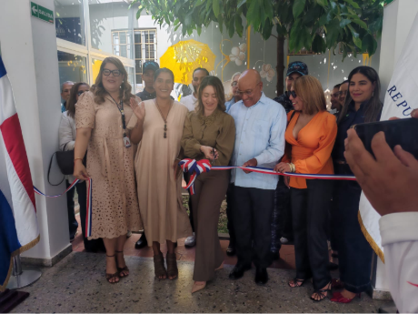 Ministerio de la Mujer inaugura mural en Jarabacoa con participación de la Policía Nacional.   .