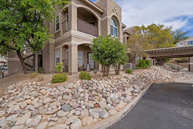 Luxury at the Boulders