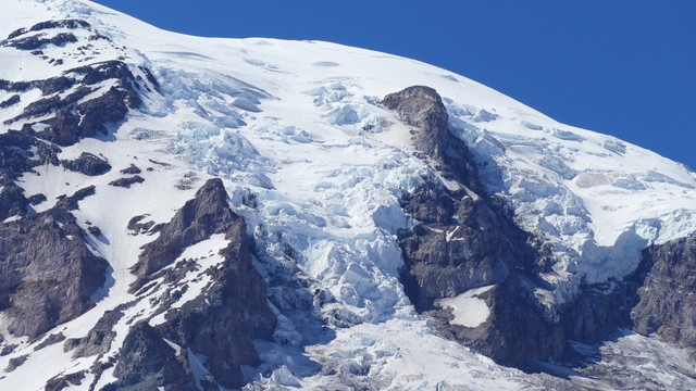 Mt-Rainier-gletsjer-1-Border-Maker