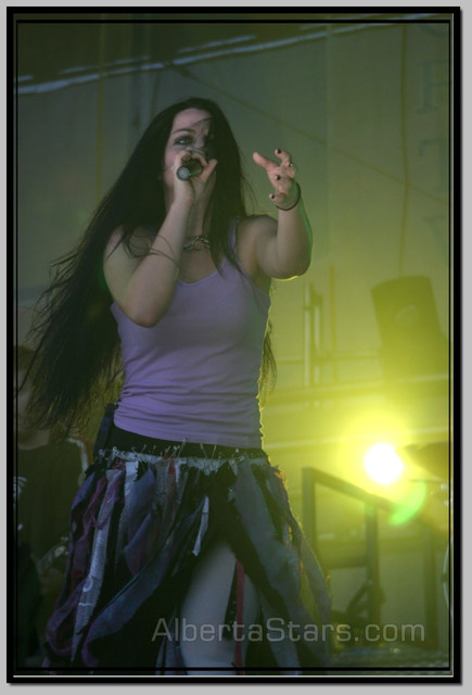 evanescence-15.jpg