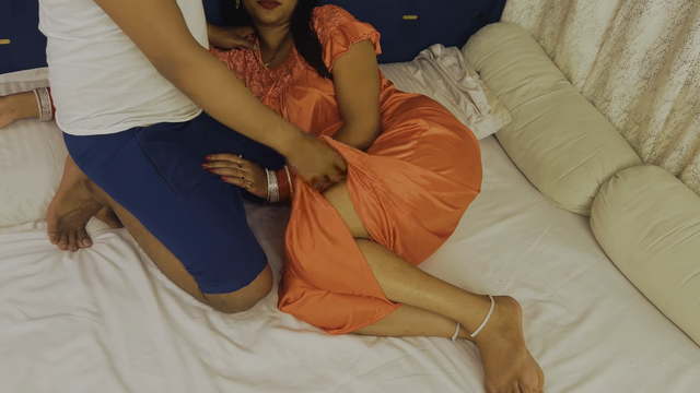 Vidhwa Chachi or bhatije kaa pyaar