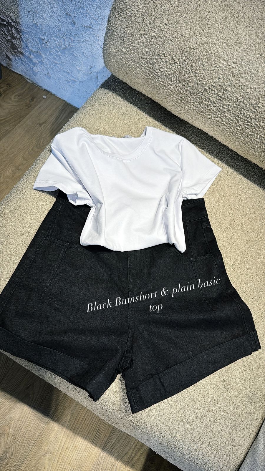 Black bumshort
