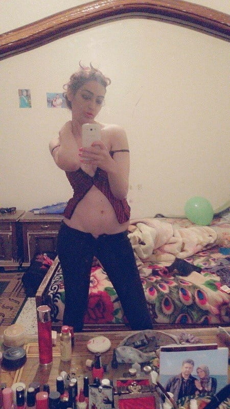Arab-Milf3-002.jpg