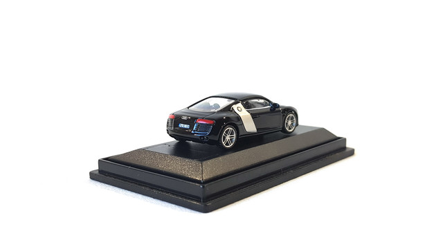 AR8BB402