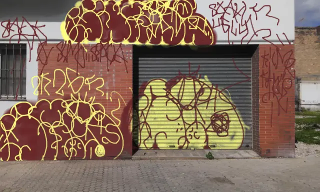Graffiti artwork by Sumoe