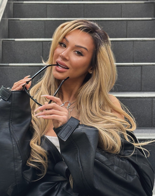 Dannie-Riel-Wallpapers-Insta-Fit-Bio-5.jpg