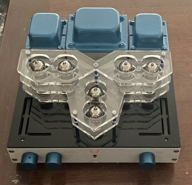 Handbuilt L’Aquila tube amplifier 10+10W rms AB ‘’hot’ class