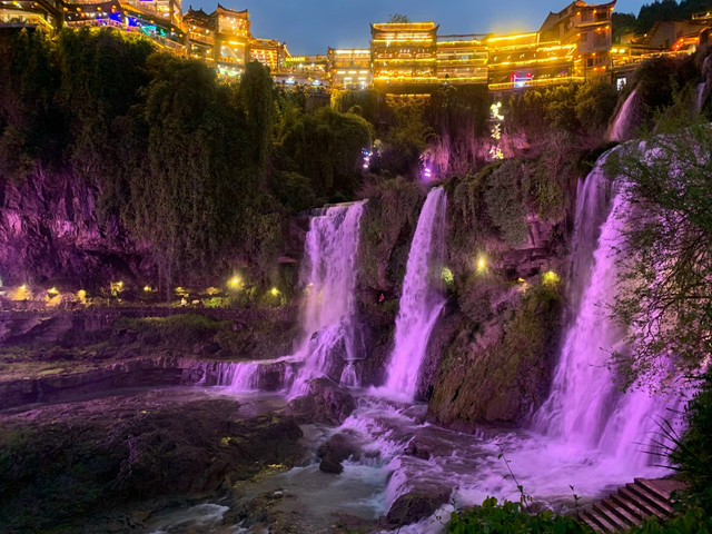 Украденное солнце. Universal Beijing Resort, Гуйлинь, Фужун, Чжанцзяцзе, Фэнхуан, Яншо. 8-17 апреля 2026. Украденное солнце. Universal Beijing Resort, Гуйлинь, Фужун, Чжанцзяцзе, Фэнхуан, Яншо. 8-17 апреля 2026.