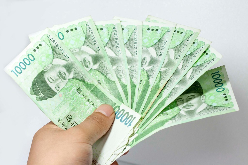가계부채 3,100조 시대, 당신의 신용등급이 녹아내리기 전에 반드시 알아야 할 '채무 재조정'의 마지막 방어선 추가 이미지