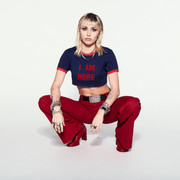 Miley-White-Seamless-01-264