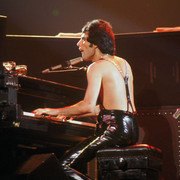 Queen61