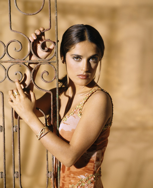 Salma-Hayek-In-Style-1998-005.jpg