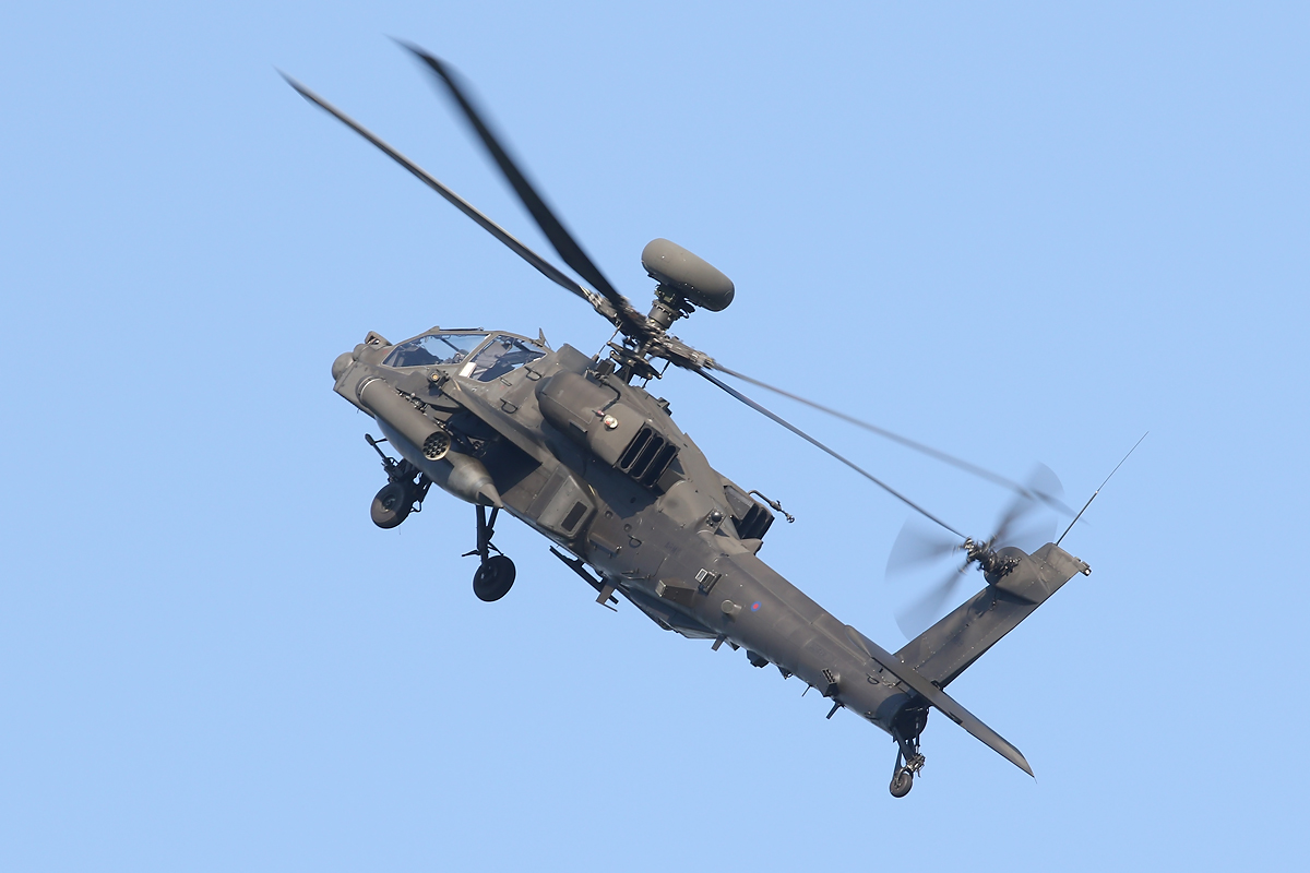 AAC Apache AH-64Es - Aviation Photography - Britmodeller.com