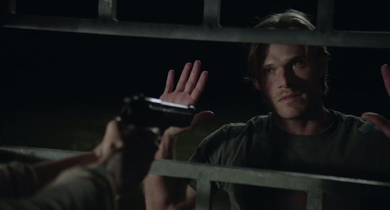 Shark Night Screenshot