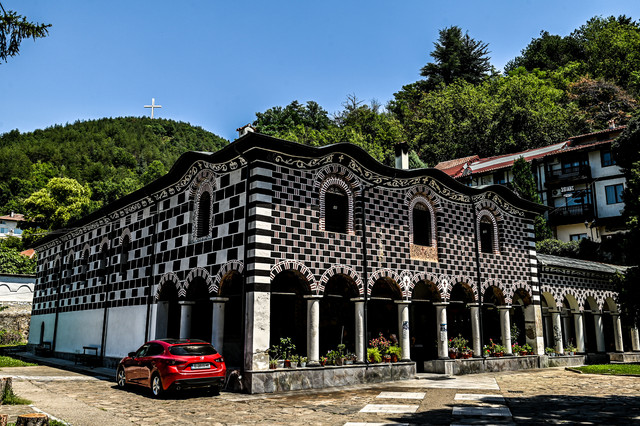 pic-1.jpg