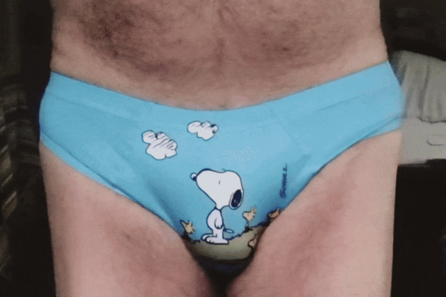 Peanuts 'Blue Sky' - all around view