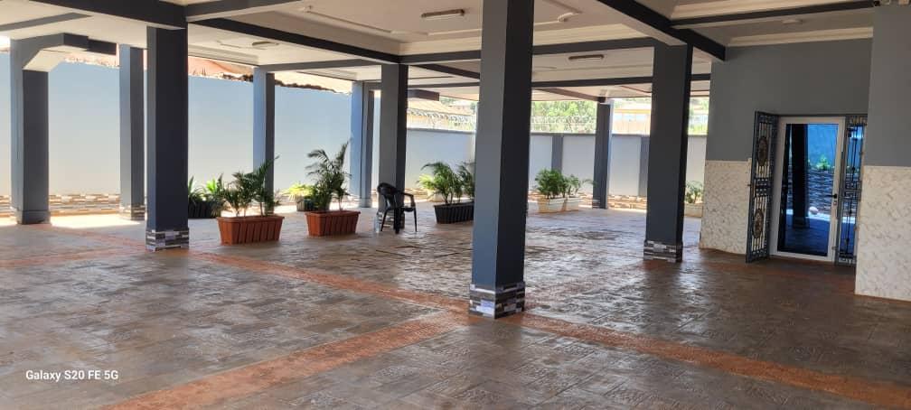 Appartement meublé à louer à Bafoussam - 75000 FCFA/Jour