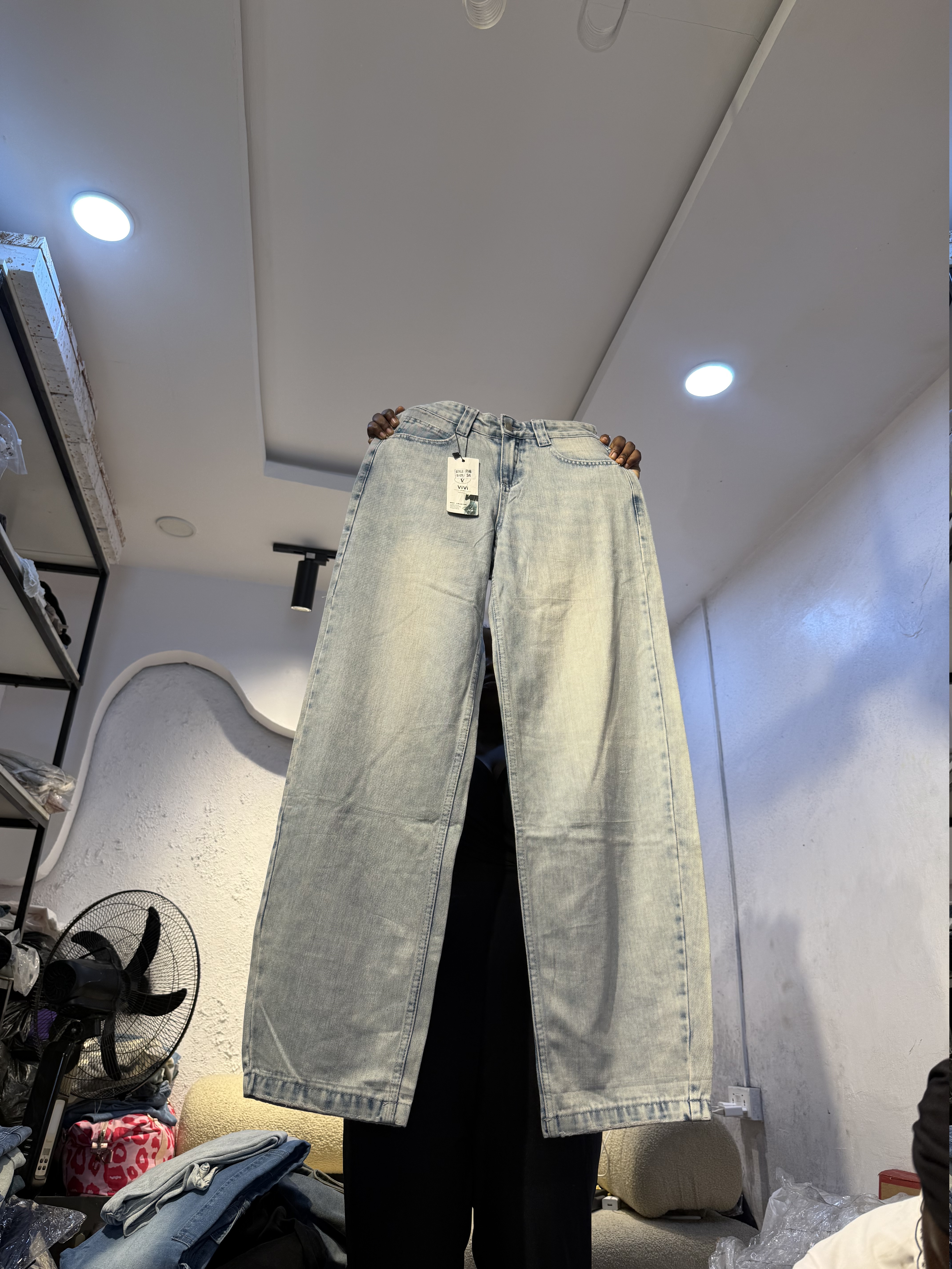 Waist 28