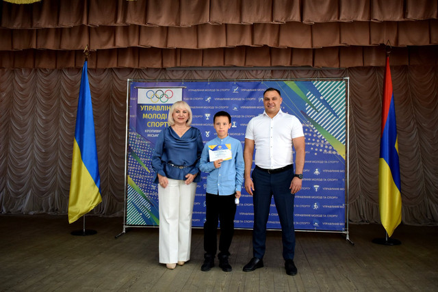у Кропивницькому нагородили спортсменів і тренерів до Дня фізичної культури і спорту України 2026 (1.jpg