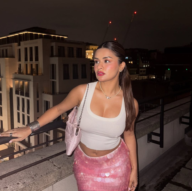 Avneet kaur