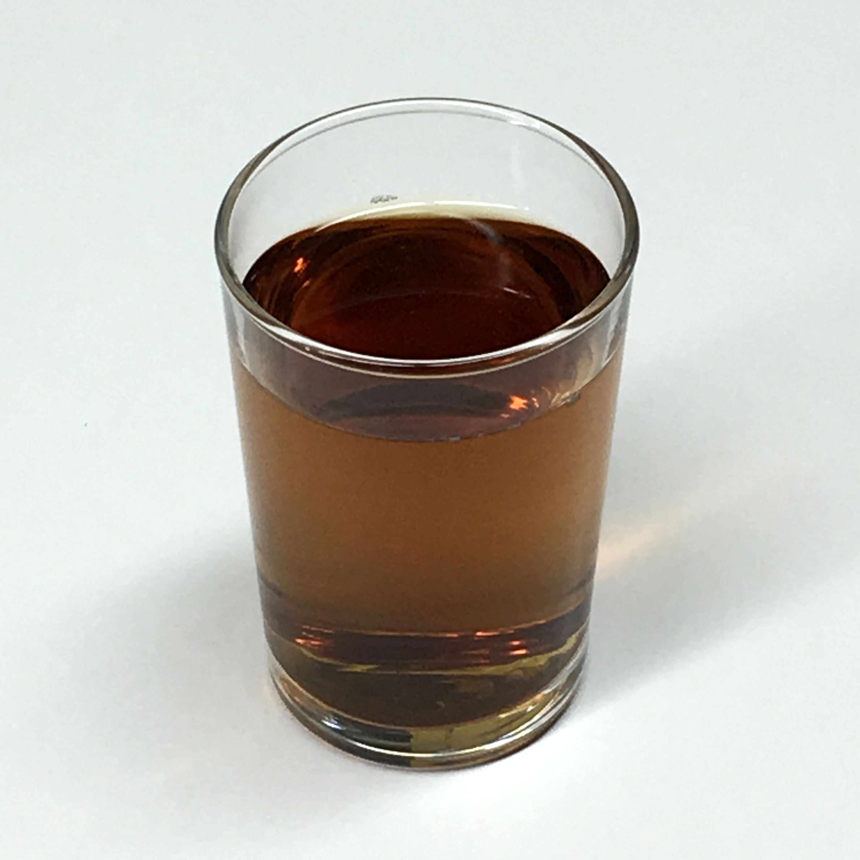 Image d'un verre d'obruzhy. Image d'un verre d'obruzhy.