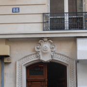 Porche-Rue St Maur