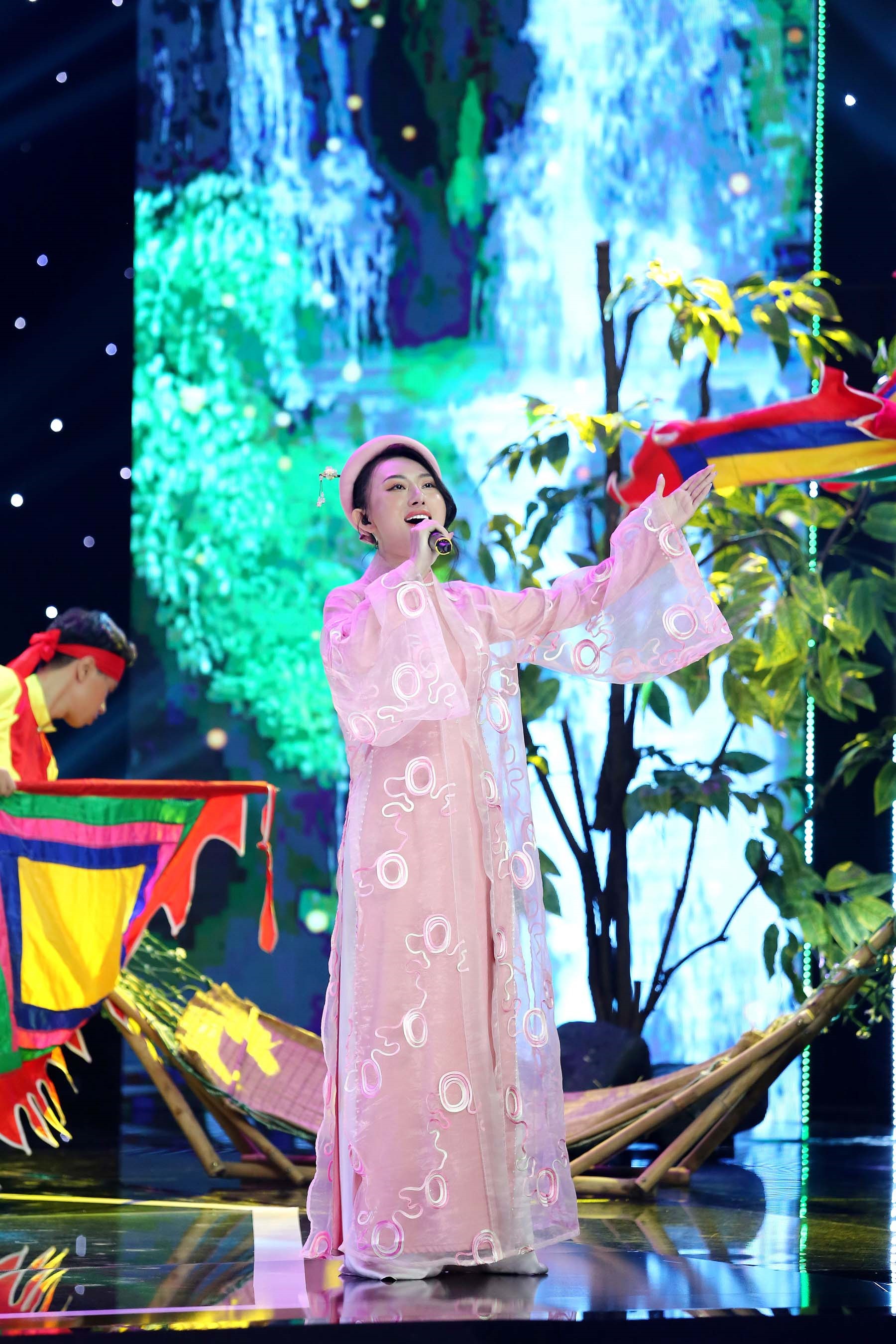 Dao-Ky-Anh-2