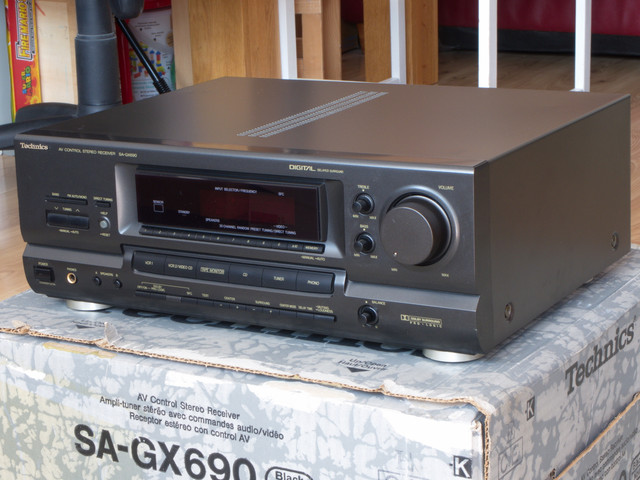 Technics-SA-GX690-02.jpg