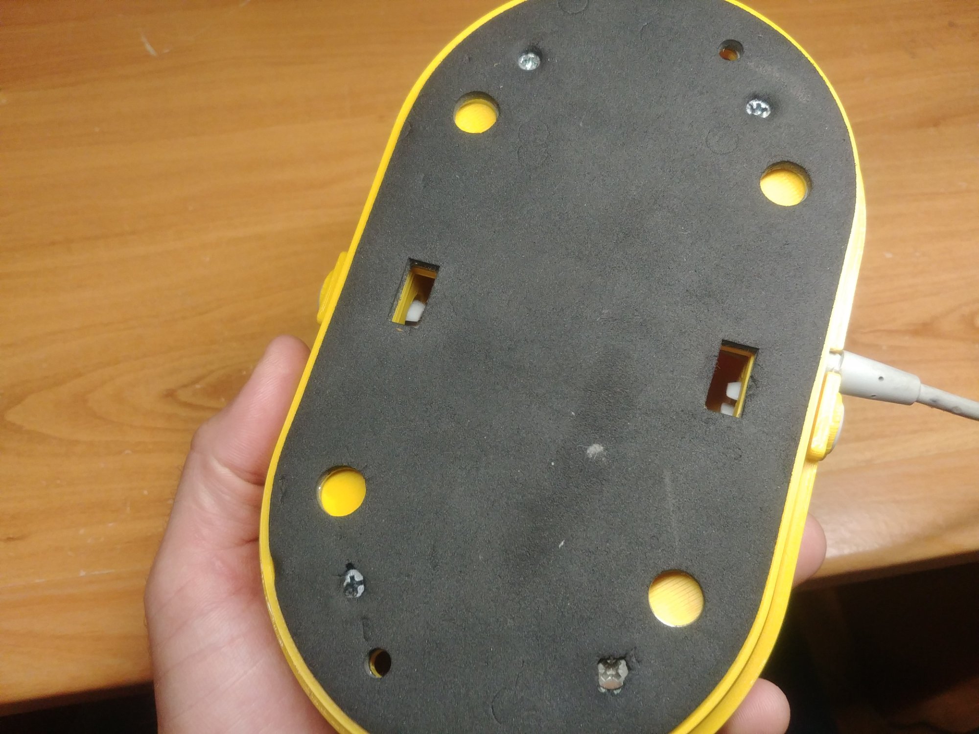 Reproduction d'une pédale de commande pour table d'élévation.