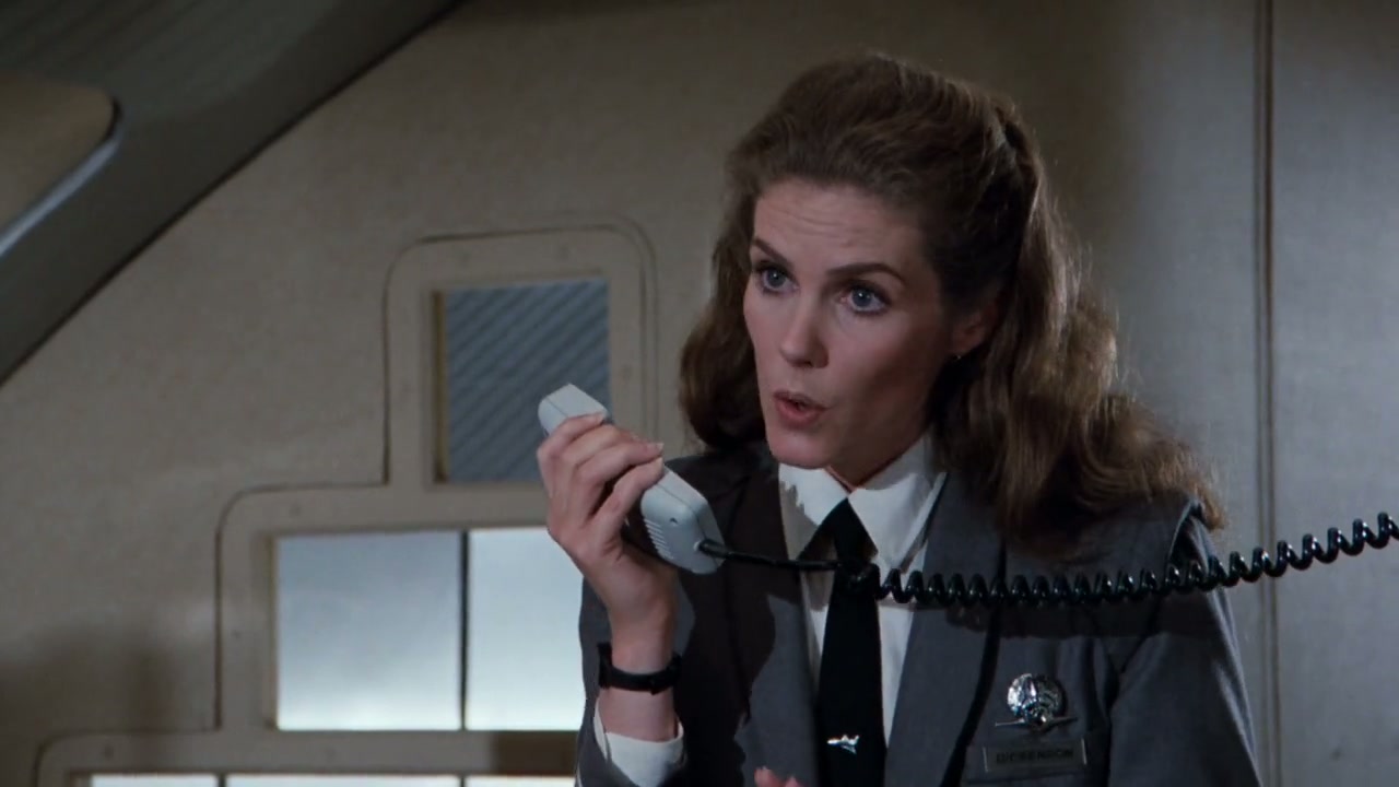 Airplane II: The Sequel Screenshot