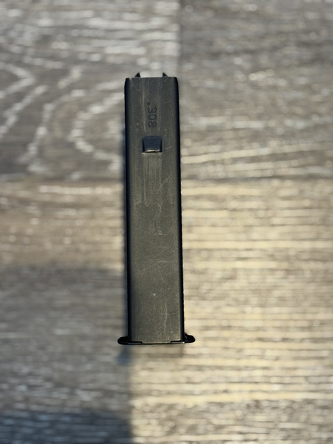 Accuracy International AICS AE Magazin 5 Schuss .308 7.62 NATO kompatibel stabile Ausf&uuml;hrung mit AI Bodenlogo