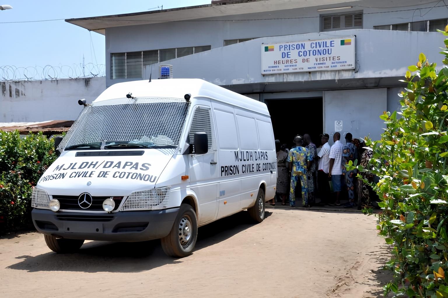 Illustration - Bénin : l'État déclare la guerre aux vendeurs de fausses grâces présidentielles