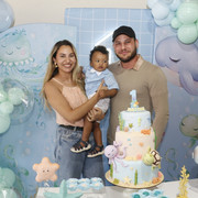(427)