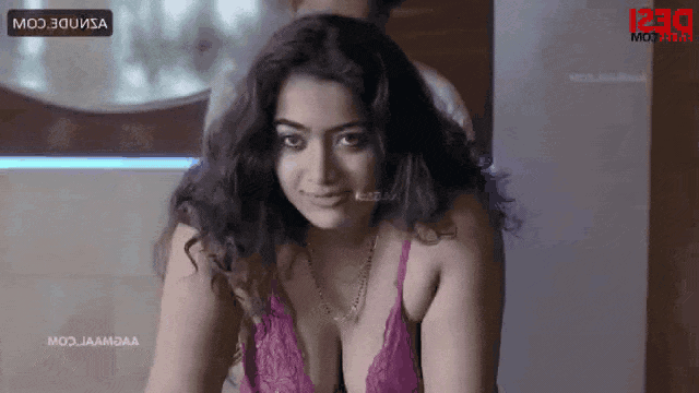 flipped-335-RASHMIKA-MANDANA.gif