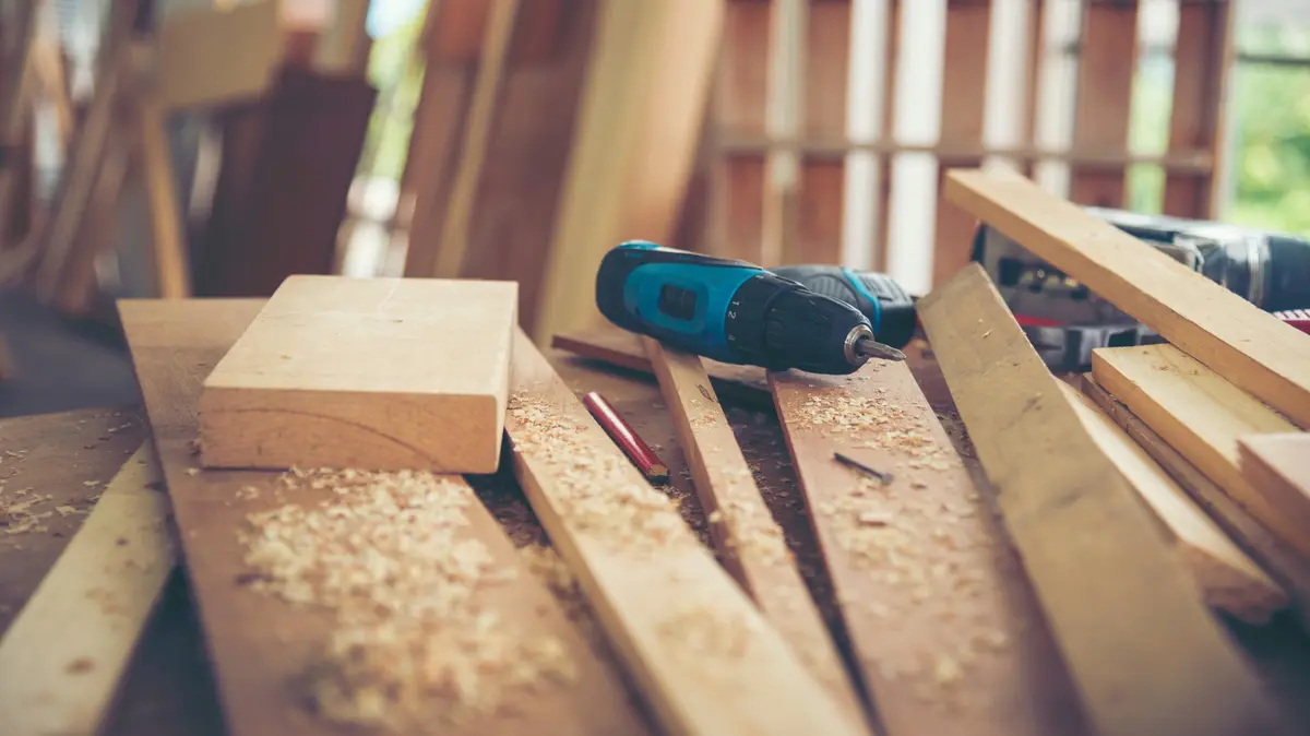 Transformă deșeurile în depozitare utilă cu proiectul DIY Scrap Wood