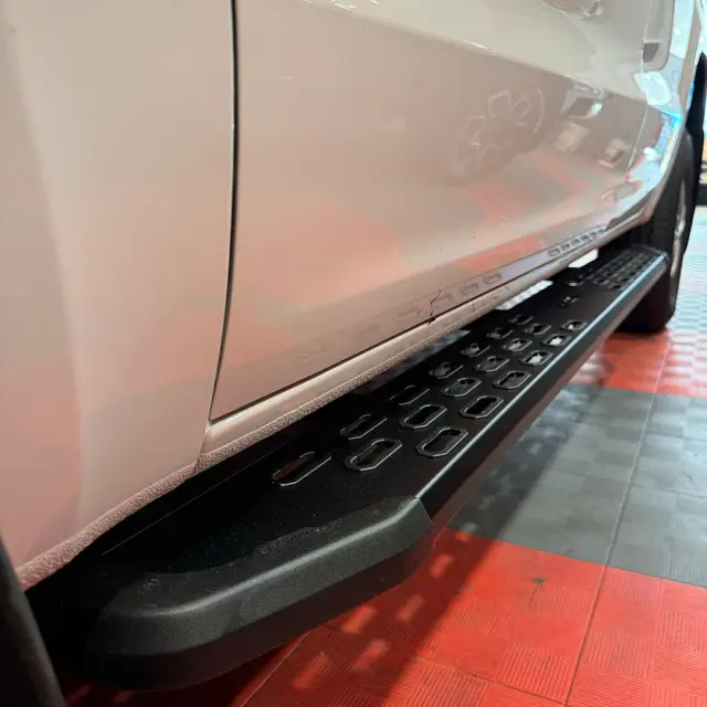 Estribo tipo Raptor Amarok