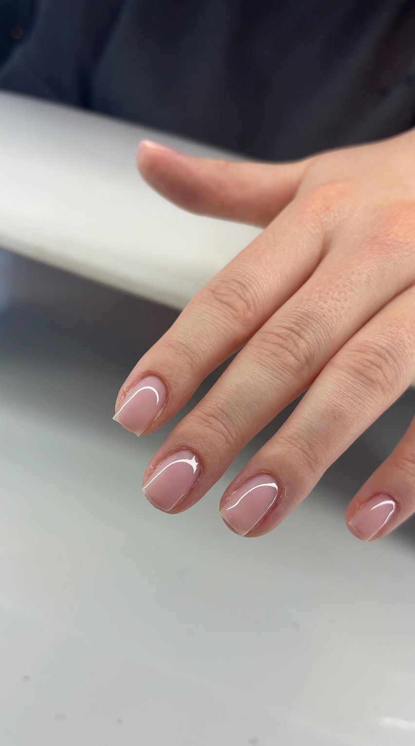 Nails by Bella logo