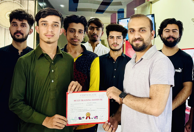 Mobile Repairing Course i Smart Training Institute (31).jpg