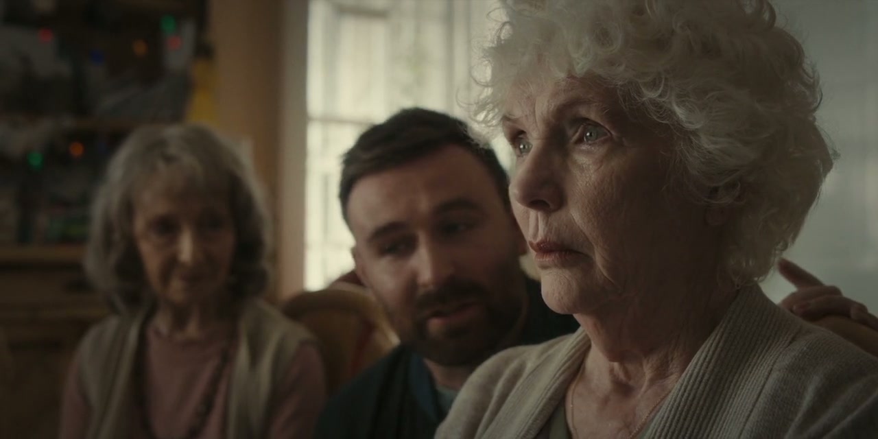 Four Mothers Screenshot