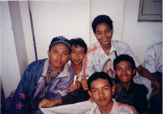 09