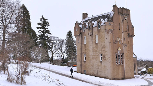 Crathes-Castle-08