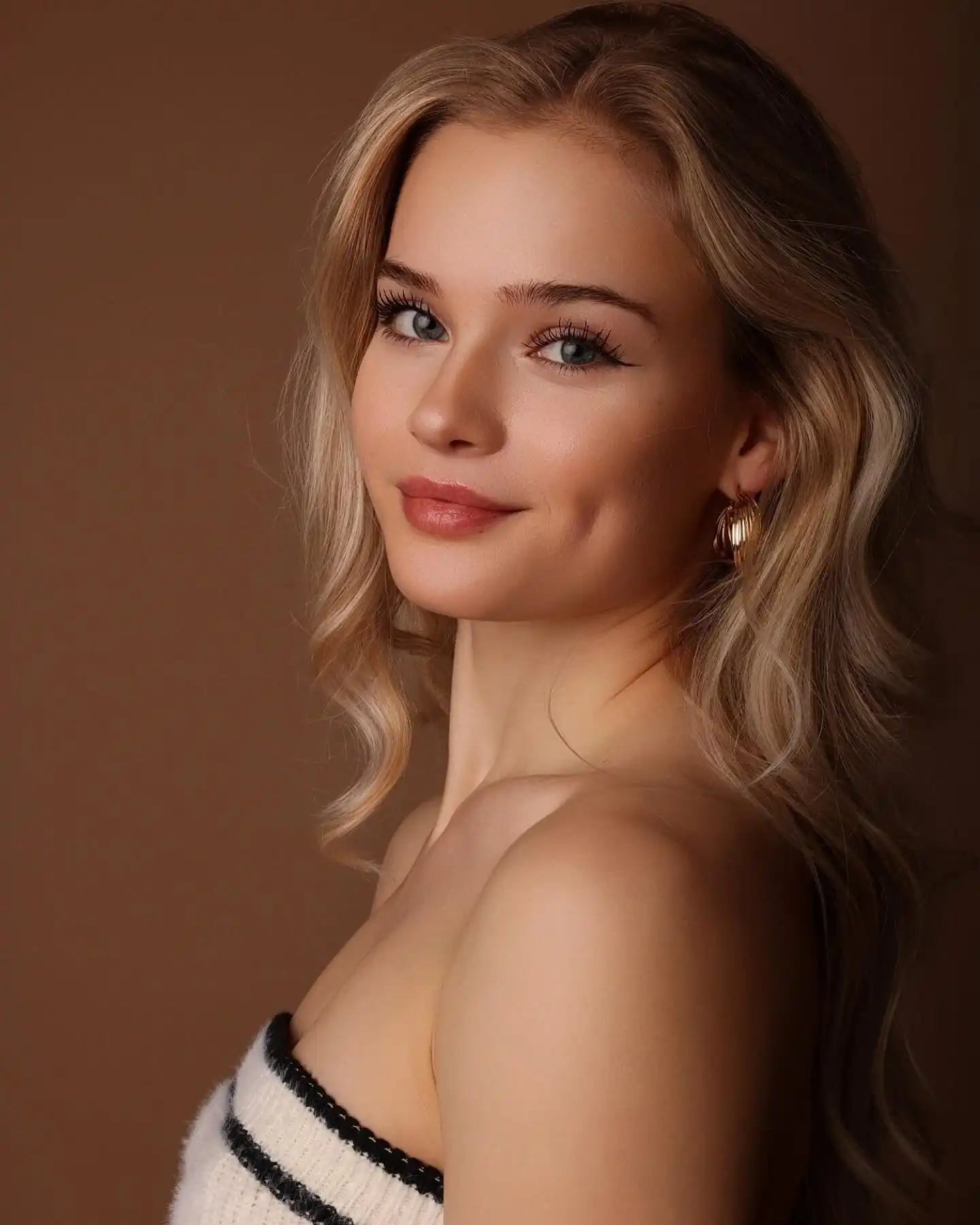 Veronika-Miller-Wallpapers-Insta-Sport-Bio-11