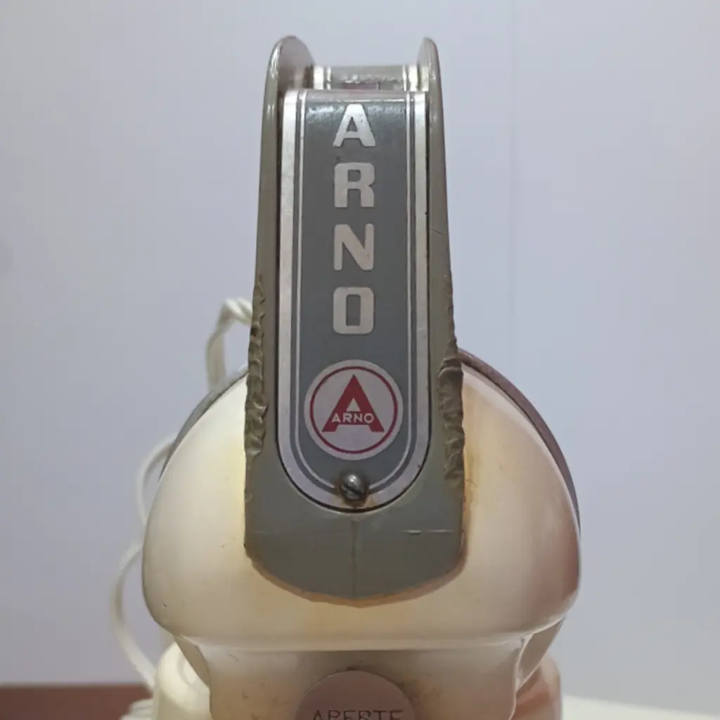 Batedeira Arno Vintage Anos 50 — Ferro — Funcionando nas 3 Velocidades — 110V - Foto 5