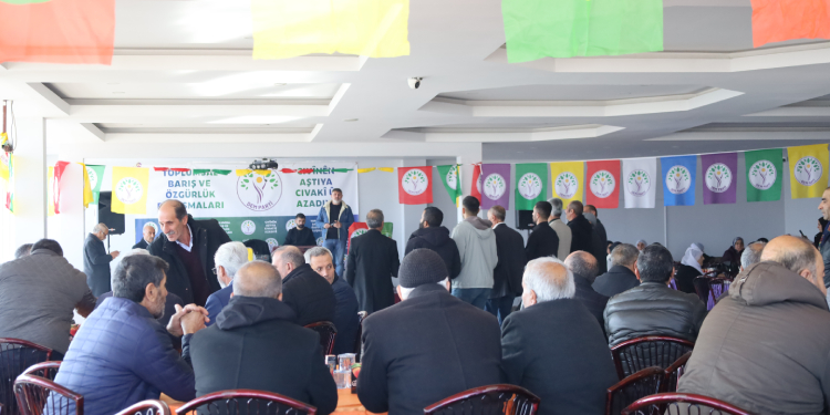 Şölende sahne alan sanatçı gözaltına alınmak istendi